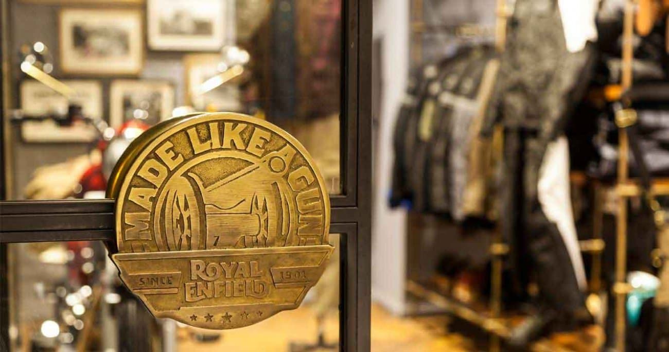 Royal Enfield · Mağaza ve Royal Enfield plak detayı